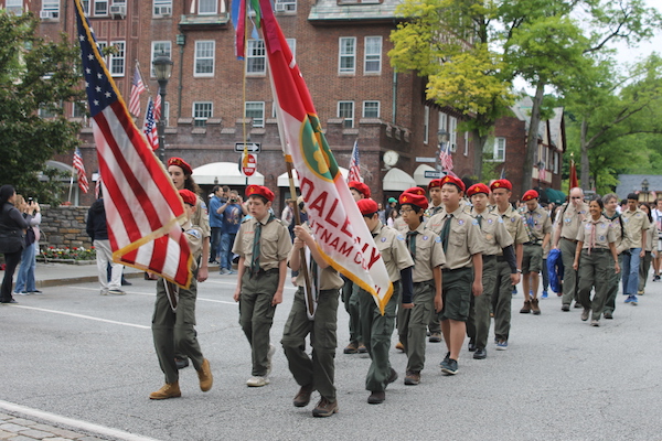 Memorial_day_Parade_3